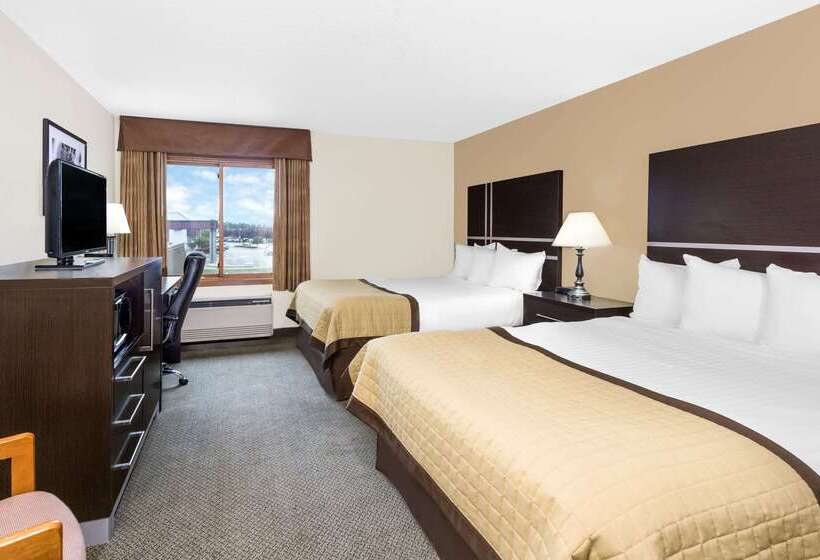 호텔 Baymont By Wyndham Green Bay