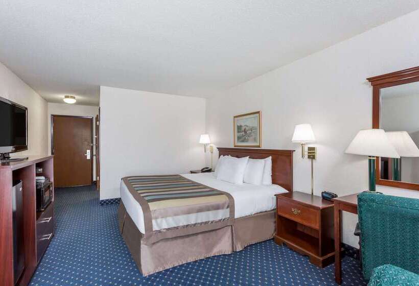 هتل Baymont By Wyndham Greensboro/coliseum