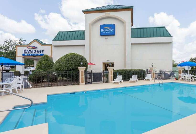 בית מלון כפרי Baymont By Wyndham Greensboro/coliseum