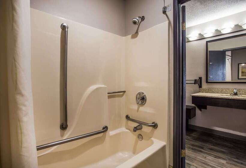 ホテル Baymont By Wyndham Madison West/middleton Wi West