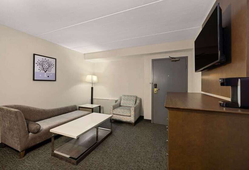 هتل Baymont By Wyndham Shakopee