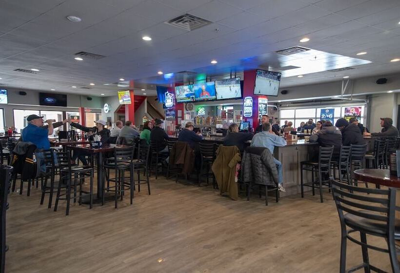 בית מלון כפרי Baymont By Wyndham Shakopee