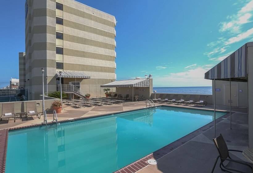 فندق Beach Quarters Resort