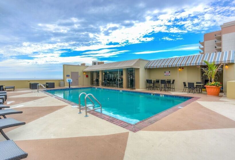 فندق Beach Quarters Resort