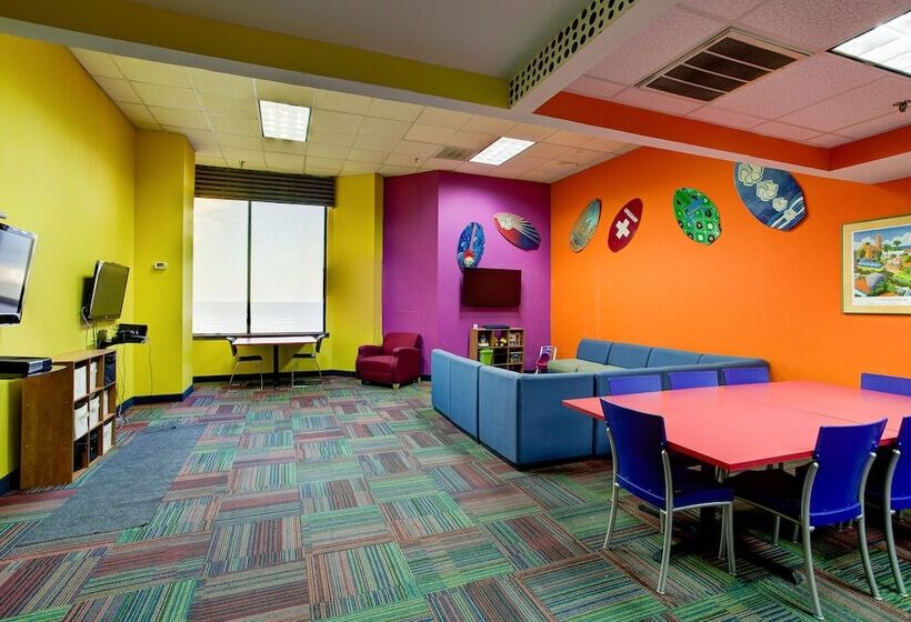 فندق Beach Quarters Resort