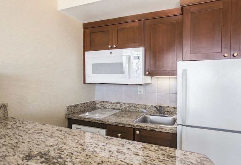 فندق Beach Quarters Resort