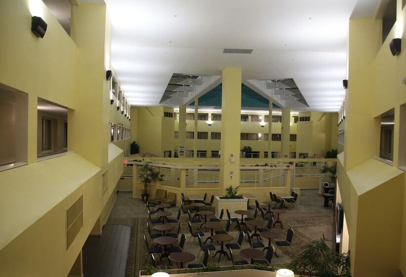 Bedford Plaza Hotel   Boston