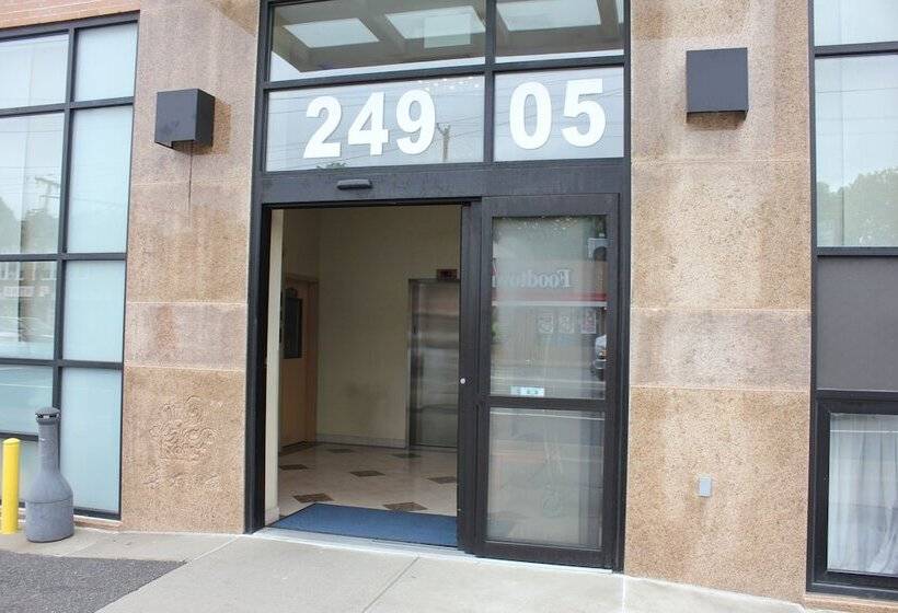 Отель Bellerose Inn