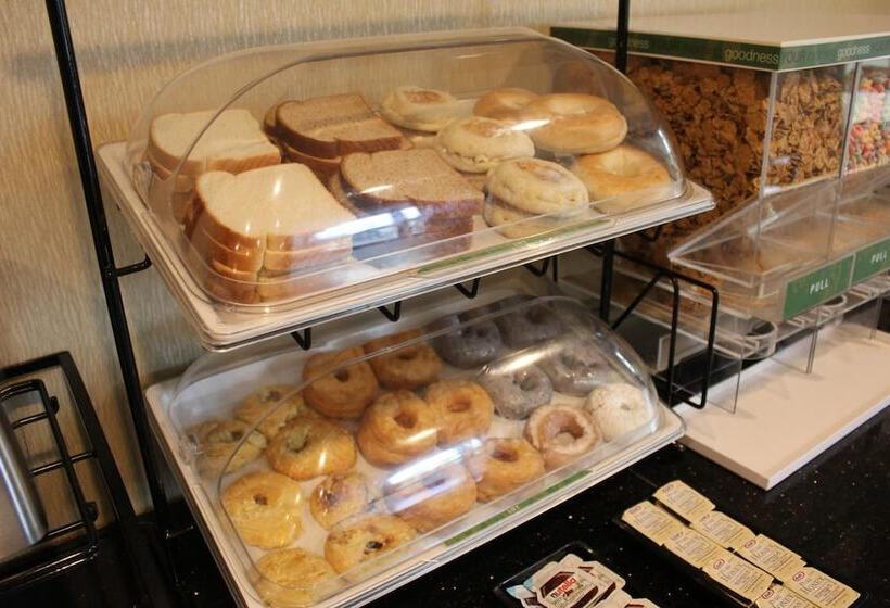 Отель Bellerose Inn