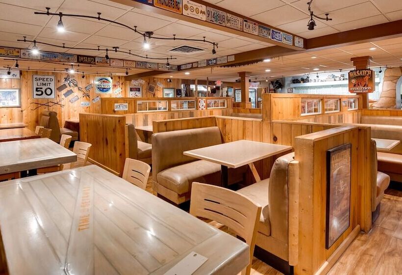 هتل Best Western East Zion Thunderbird Lodge