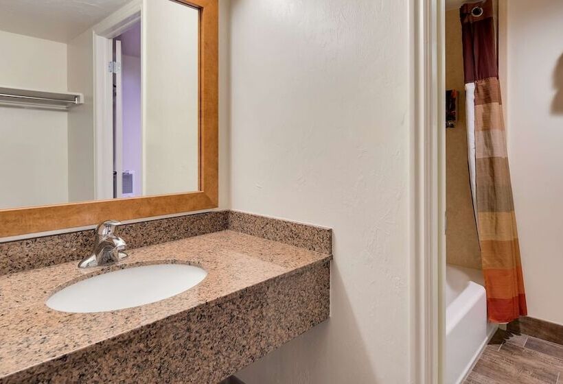 هتل Best Western East Zion Thunderbird Lodge