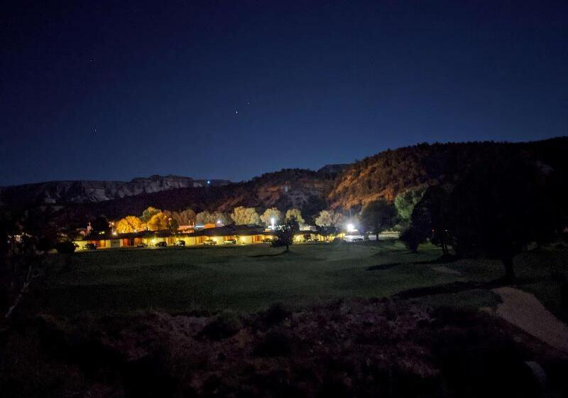 هتل Best Western East Zion Thunderbird Lodge