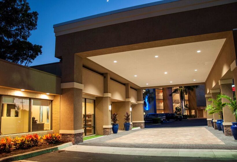 בית מלון כפרי Best Western Fort Myers Waterfront