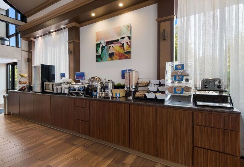 酒店 Best Western Hampton Coliseum Inn