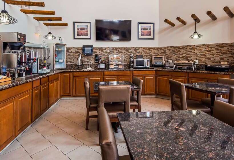 فندق Best Western Kiva Inn