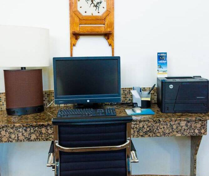 فندق Best Western Kiva Inn