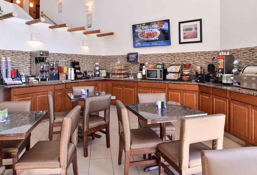 فندق Best Western Kiva Inn