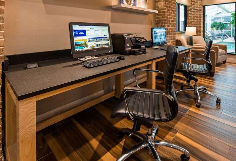 Best Western Okemos/east Lansing Hotel & Suites