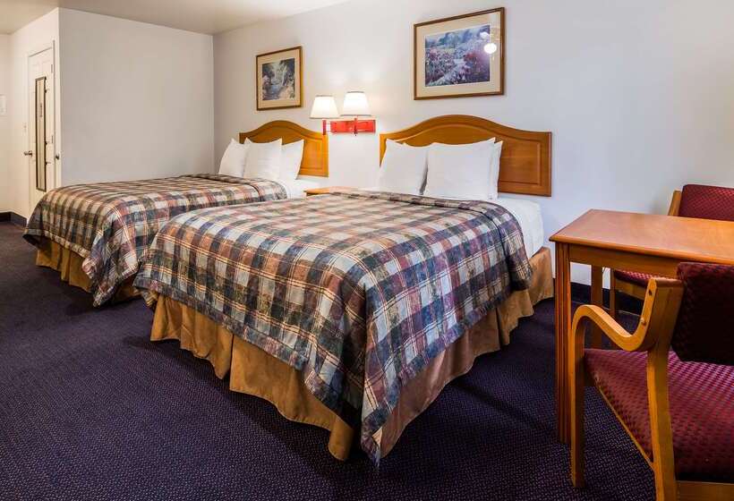 ホテル Best Western Pineywoods Inn