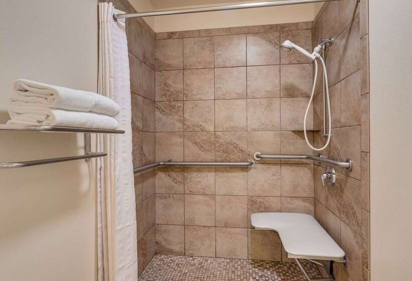 ホテル Best Western Pineywoods Inn