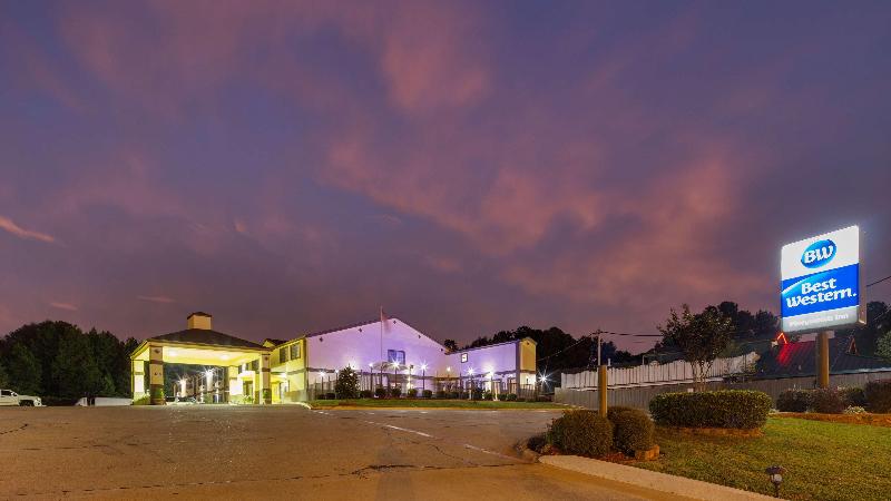 ホテル Best Western Pineywoods Inn