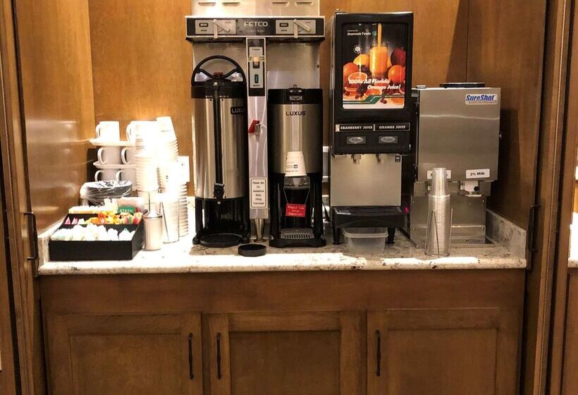 فندق Best Western Plus A Wayfarer S Inn & Suites