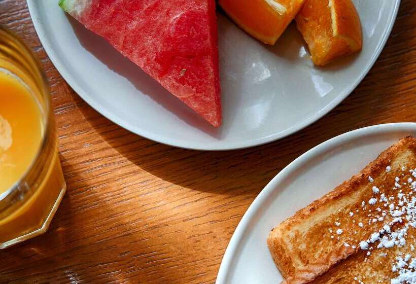 فندق Best Western Plus A Wayfarer S Inn & Suites