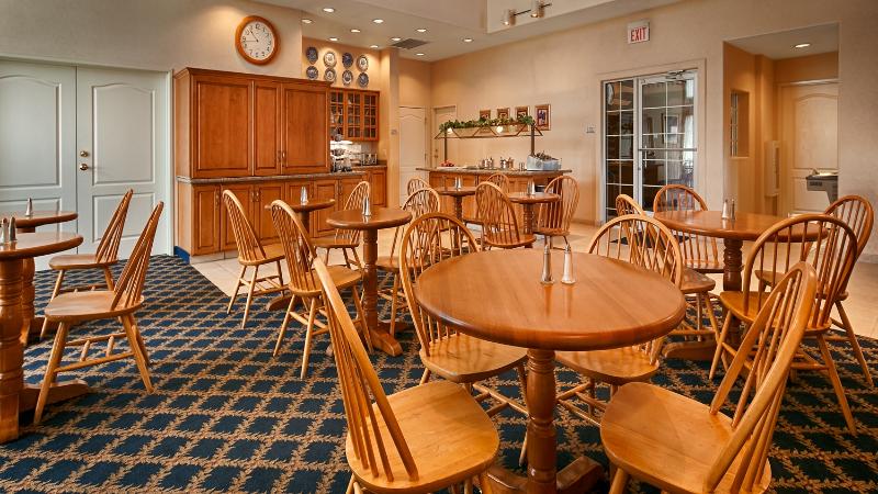 فندق Best Western Plus A Wayfarer S Inn & Suites