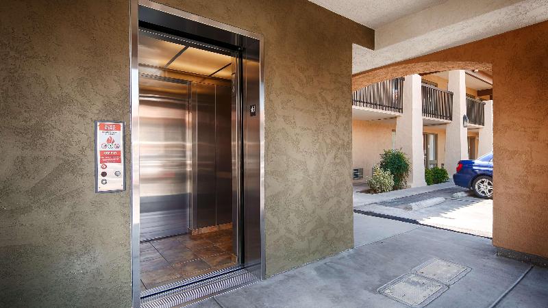 فندق Best Western Plus A Wayfarer S Inn & Suites