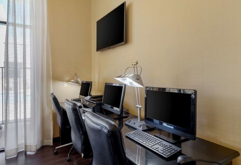 فندق Best Western Plus Big America