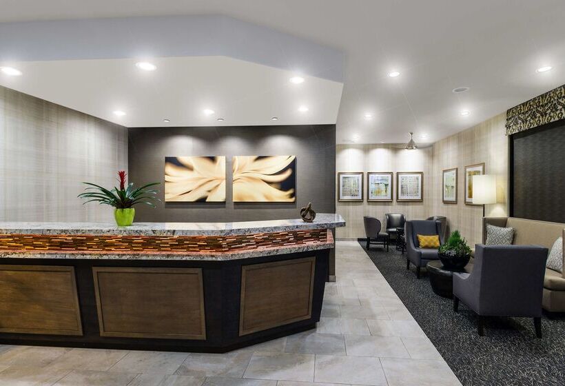 호텔 Best Western Plus Carriage Inn