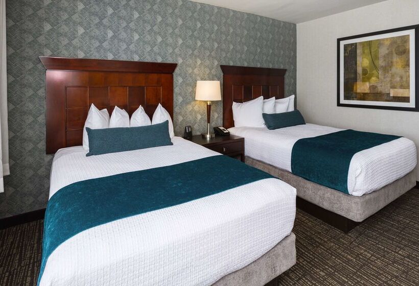 호텔 Best Western Plus Carriage Inn