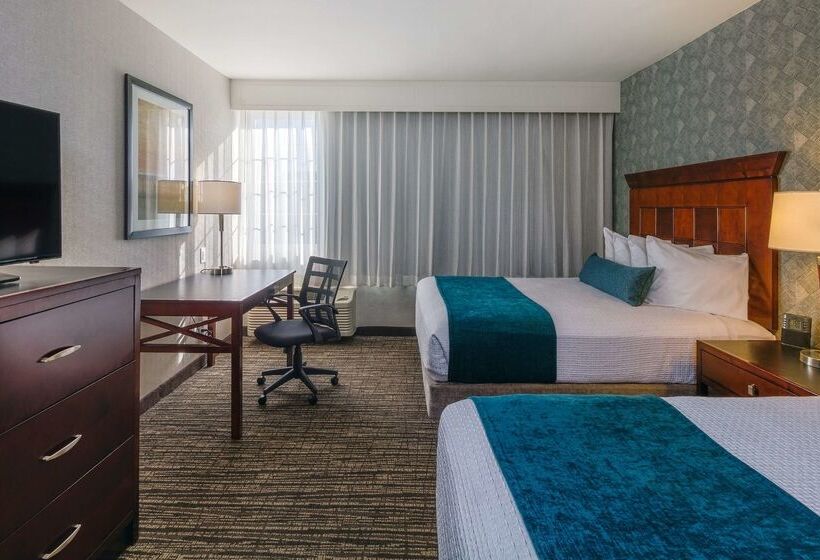 호텔 Best Western Plus Carriage Inn