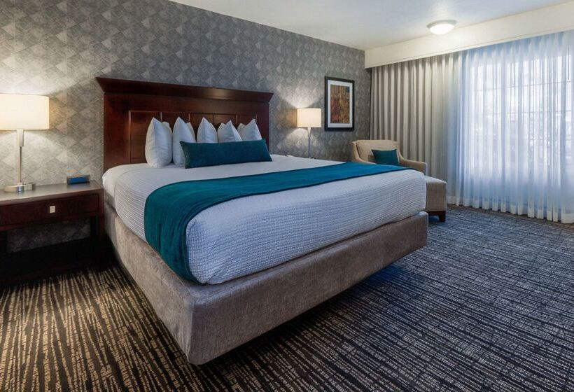 호텔 Best Western Plus Carriage Inn