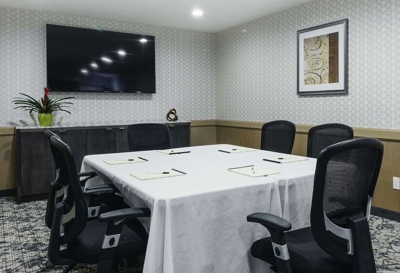 호텔 Best Western Plus Carriage Inn