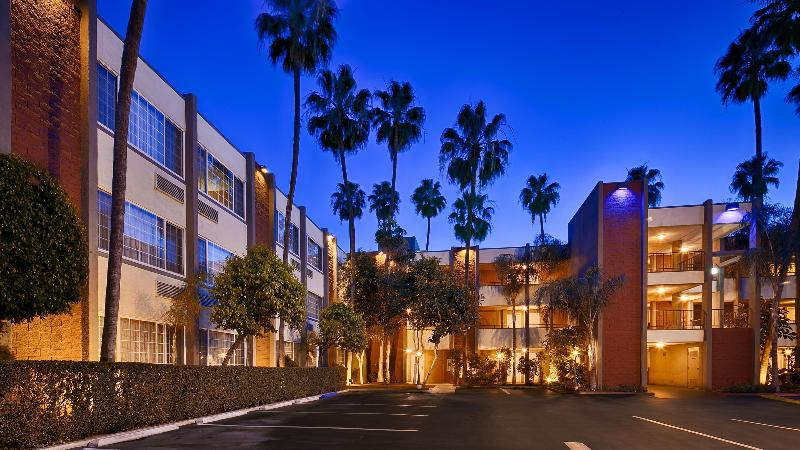 호텔 Best Western Plus Carriage Inn