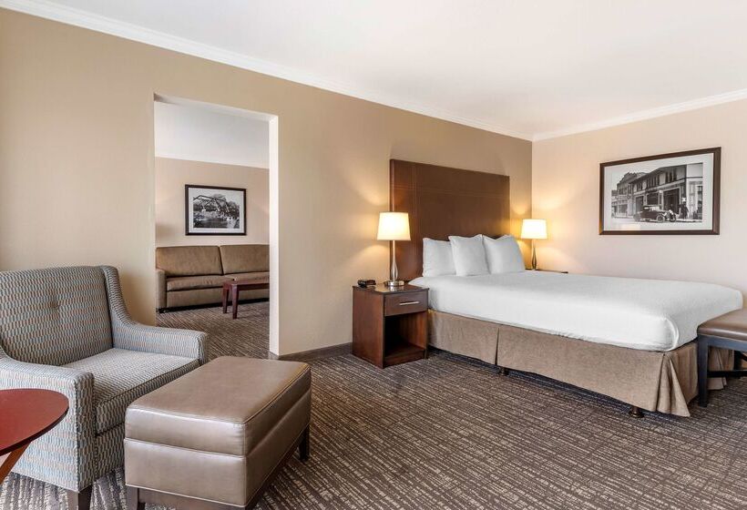 ホテル Best Western Plus Garden Court Inn