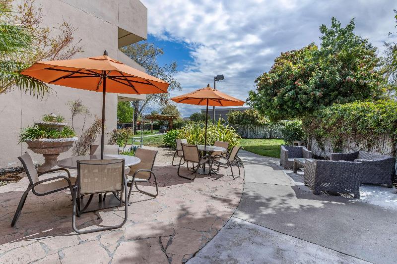 ホテル Best Western Plus Garden Court Inn