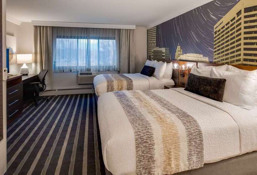 هتل Best Western Plus Milwaukee West