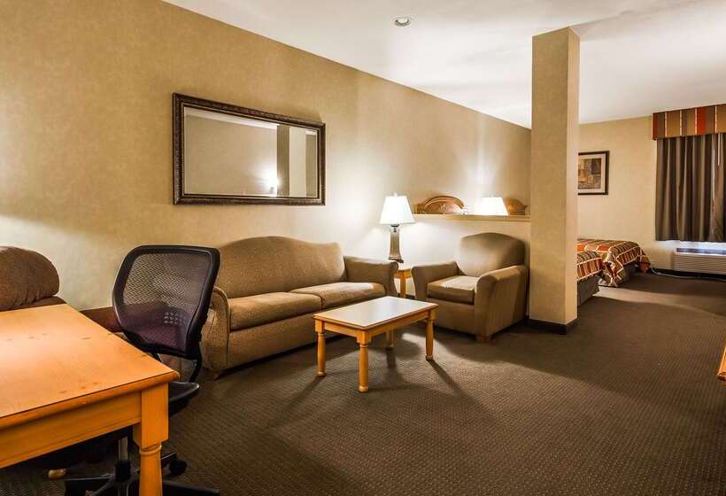ホテル Best Western Plus Revere Inn & Suites