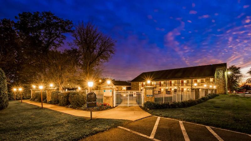 ホテル Best Western Plus Revere Inn & Suites