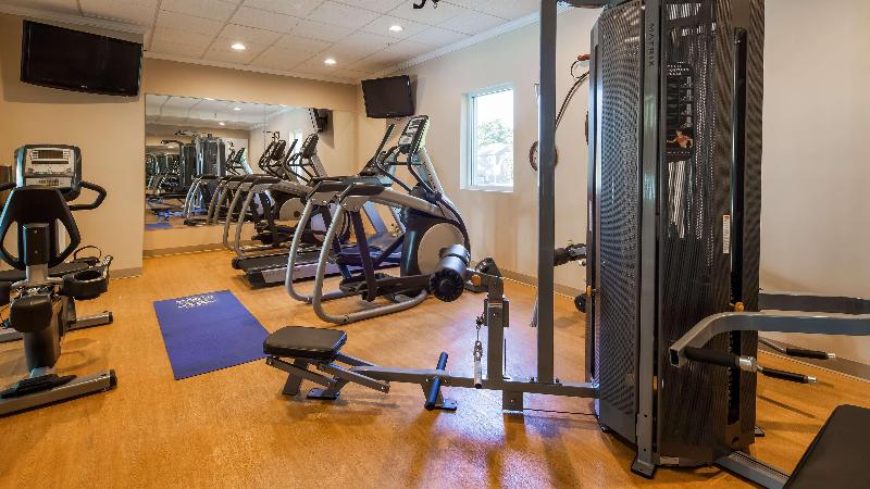 ホテル Best Western Plus Revere Inn & Suites