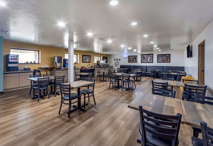 فندق Best Western Plus Saddleback Inn And Conference Center