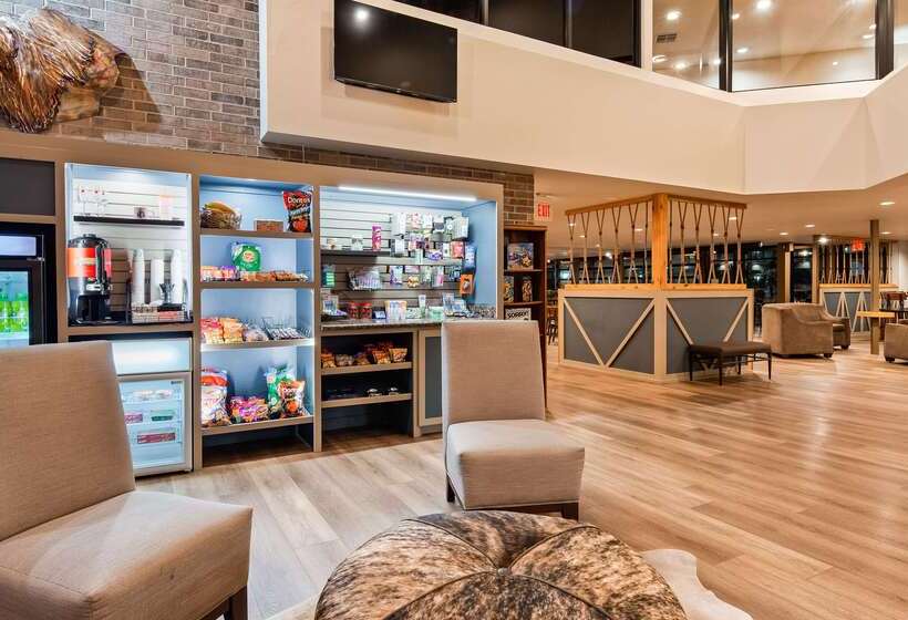 فندق Best Western Plus Saddleback Inn And Conference Center