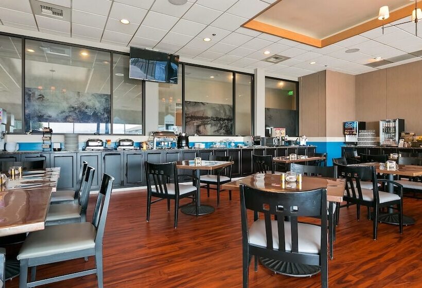 فندق Best Western Plus Silverdale Beach