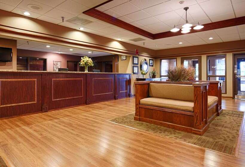 בית מלון כפרי Best Western Plus Steeplegate Inn