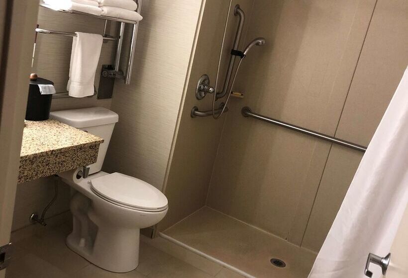 בית מלון כפרי Best Western Plus Steeplegate Inn