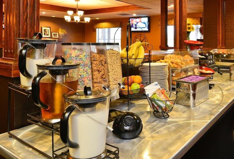 בית מלון כפרי Best Western Plus Steeplegate Inn