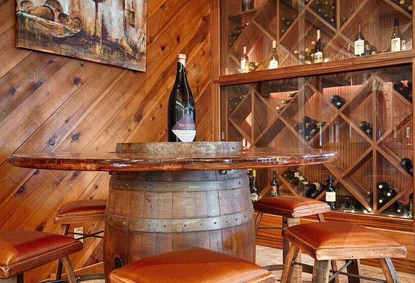 Отель Best Western Plus Tree House