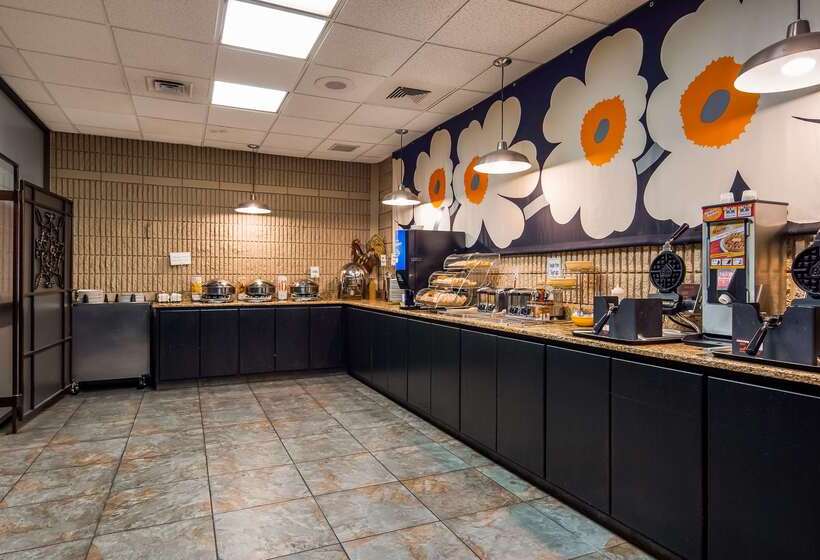 ホテル Best Western Plus University Inn